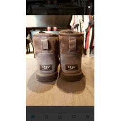 Bruine uggs maat 40