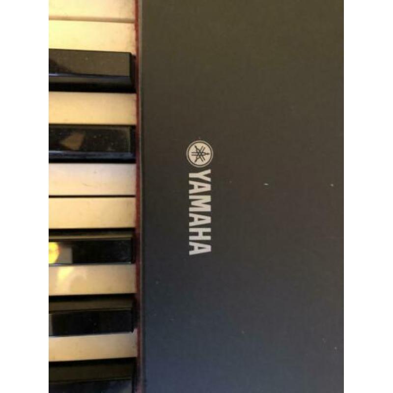 Yamaha electric piano p-70