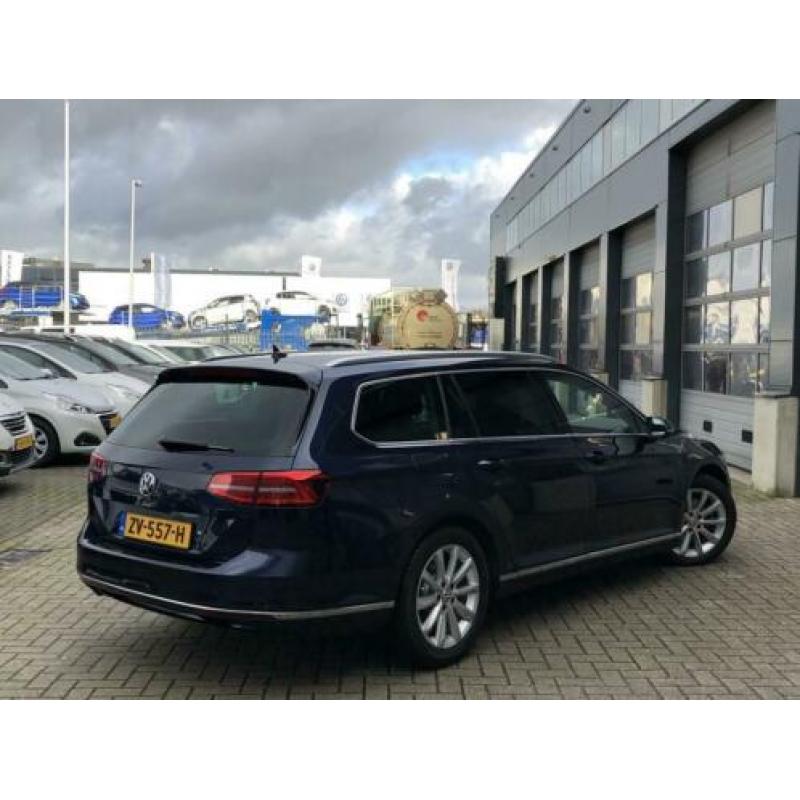 Volkswagen Passat Variant 1.8 TSI Highline | Stoelverwarming