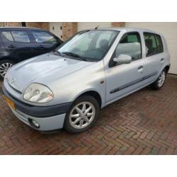 Renault Clio 1.4 RN 2000 Grijs