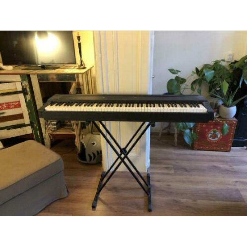 Yamaha electric piano p-70