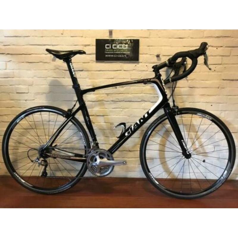 Giant Defy carbon Shimano 105 3 x 10 zwart maat XXL izgst.