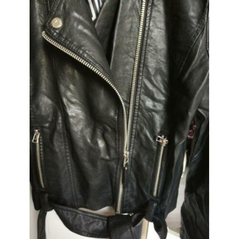 Dames Biker jack 3 euro !! maat L ,nette staat