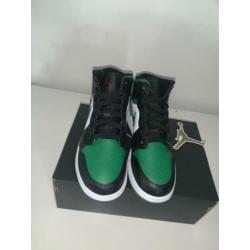 Nike air jordan mids green black size 39