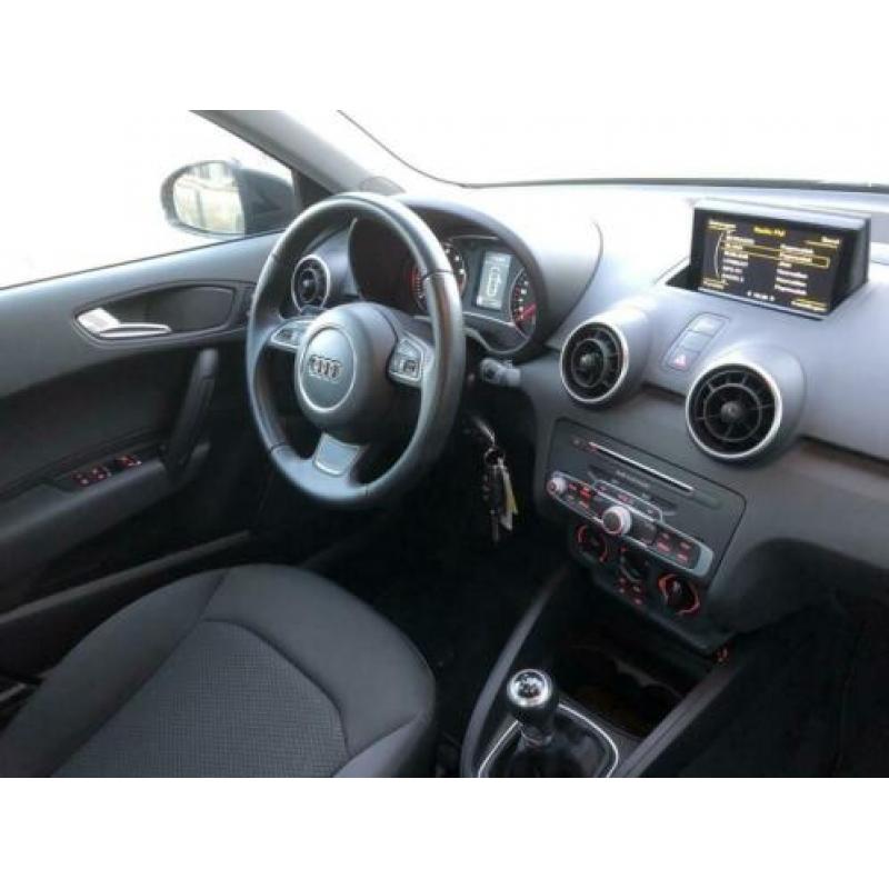 Audi A1 1.0TFSi S-LINE ADRENALIN - NAVI - CC - LMV - NL AUTO