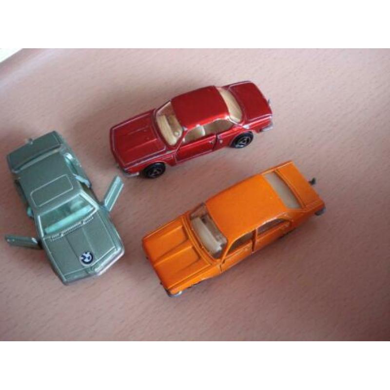 3 Majorette modelauto's BMW, Chrysler