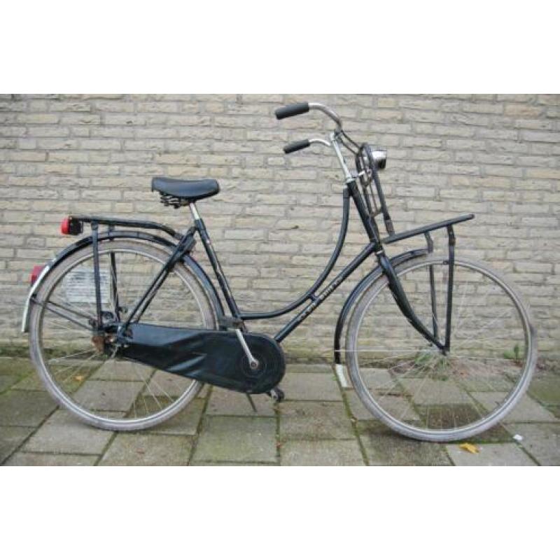 Oma Old Dutch Batavus bandenmaat 28 inch met rekje