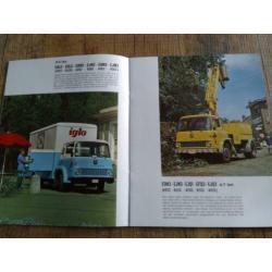 prachtige Bedford truck folder uit 1970