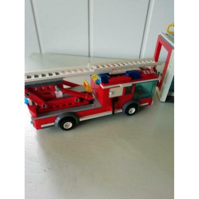 Lego brandweer kazerne 7208