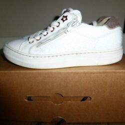 Bullboxer mooie sneakers! Maat 34 (meisje)