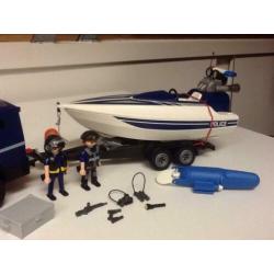 Politie jeep met aanhanger en speedboot van playmobil 5187