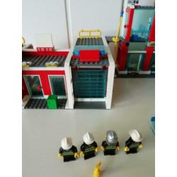 Lego brandweer kazerne 7208