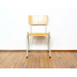 Set van 4 vintage industriële school stoelen