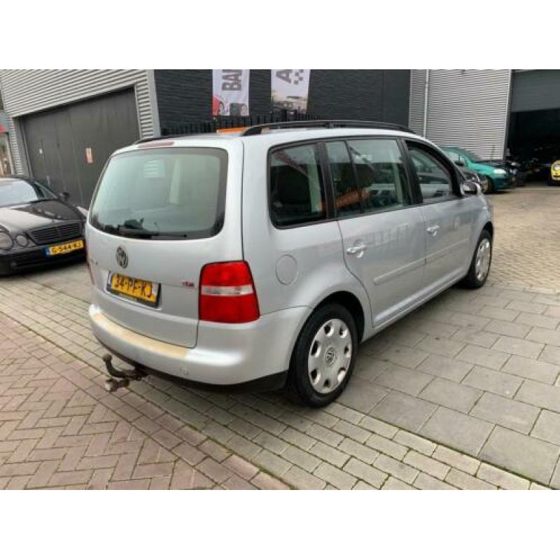 Volkswagen Touran 2.0 TDI Trendline 1e Eigenaar! DSG Trekhaa