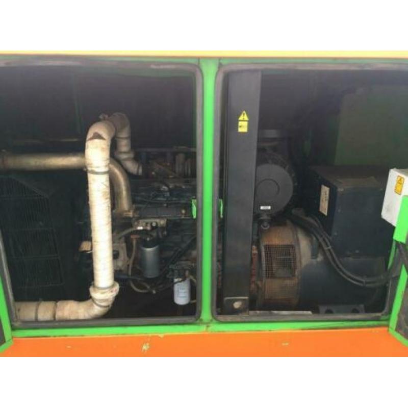 Iveco Mecc Alte Spa 200 kVA Supersilent generatorset