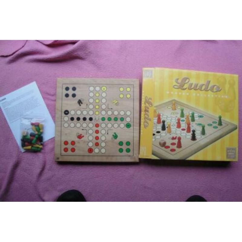 BORDSPEL LUDO WOODEN COLLECTION VAN KING 2tot4sp. 3.95euro.