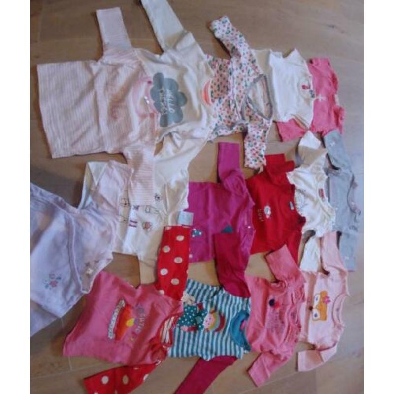 Hele garderobe baby meisjes voorjaar/zomer kleding maat 56