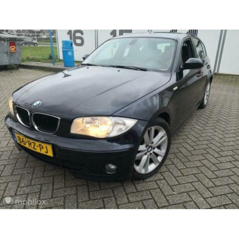 BMW 1-serie 120i High Executive NAP Airco Leer Bekleding