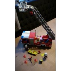 Te koop playmobil brandweer ( ladder ) wagen 4820.