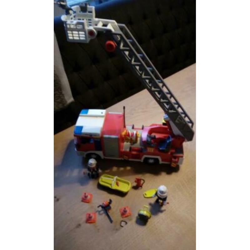 Te koop playmobil brandweer ( ladder ) wagen 4820.