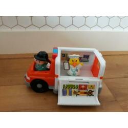 vele voertuigen van little people, o.a. brandweer, ambulance