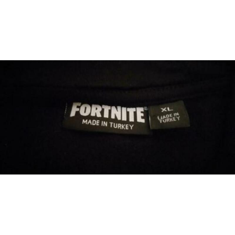 Te Koop: Fortnite sweater maat xL