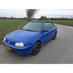 Volkswagen GOLF 1.8