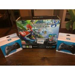 Wii U Mario kart 8 premium pakket + 2 controllers en diverse