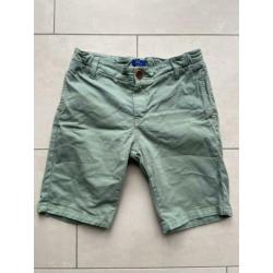 Brian Nephew korte broek mt. 152