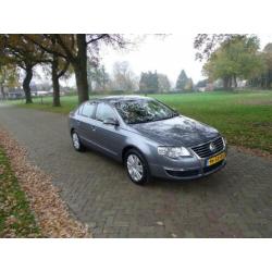 Volkswagen Passat 2.0 FSI Highline