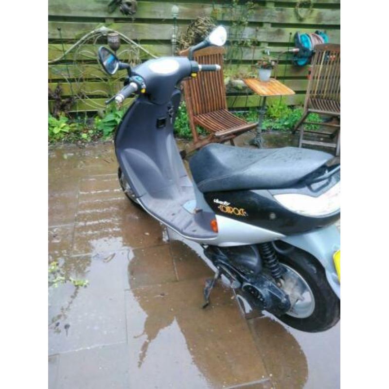 Te koop Peugeot scooter