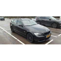 BMW 3-Serie 3.0 D 325 Touring AUT 2008 Zwart