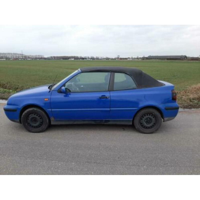 Volkswagen GOLF 1.8