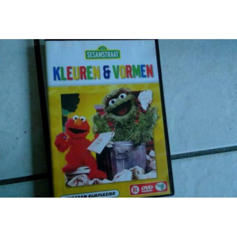 te koop 15 kinder dvd,s en 1 cd met kinderliedjes 7,50