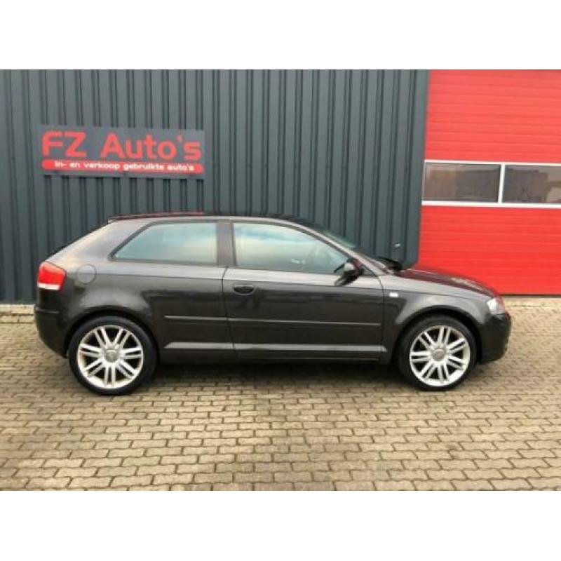 Audi A3 1.6 FSI Ambiente | Metallic | L.M Velgen |