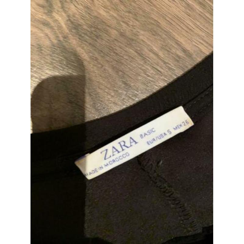 ZARA LBD zwart kort jurkje met knopen en grote zakken NIEUW