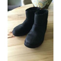 Lederen Uggs