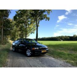 Nette onderhouden e46 sedan uit 1998.