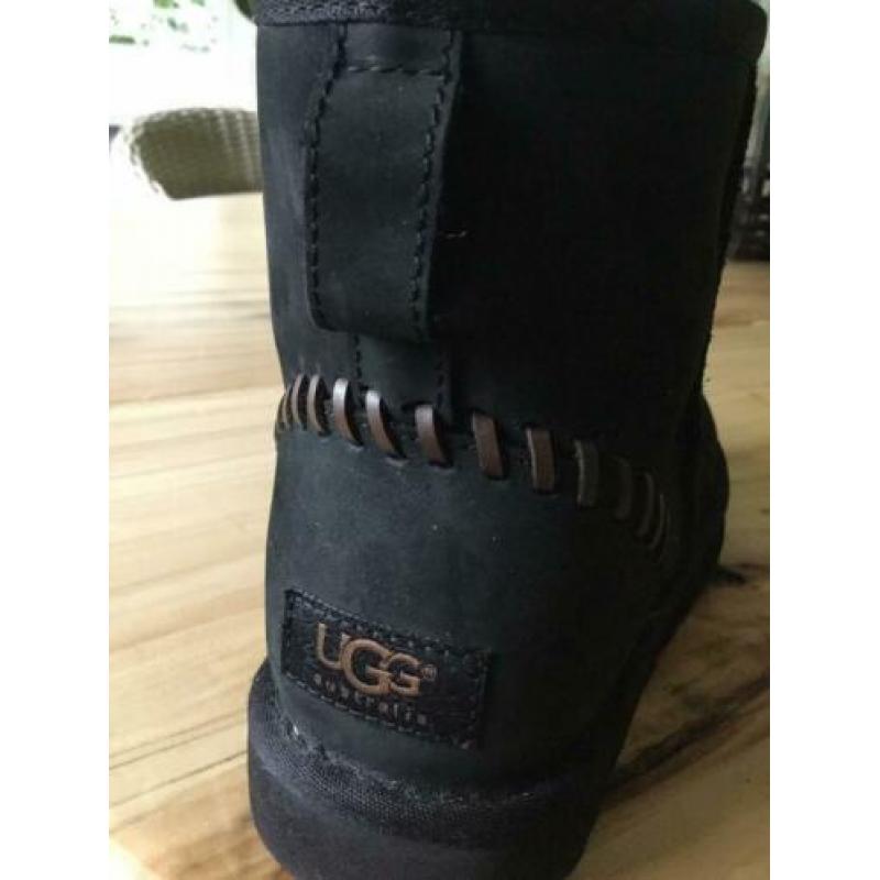 Lederen Uggs