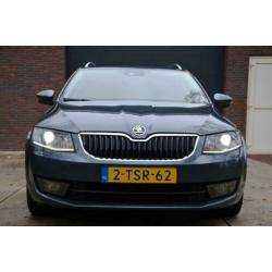 Skoda Octavia Combi 1.6 TDI Elegance Businessline Xenon/Pdc/