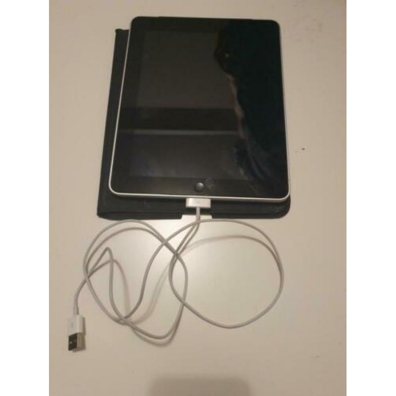 IPad 1 64 GB origineel inclusief hoesje en oplader ZGAN!