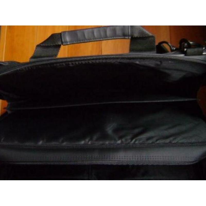 asus laptop tas