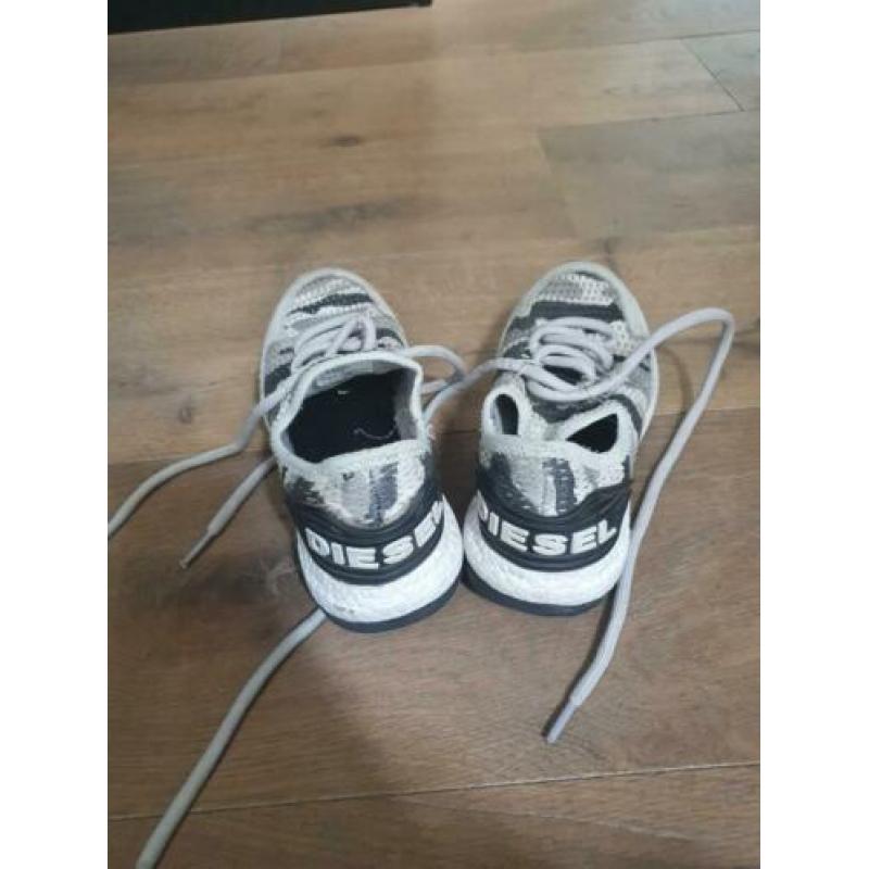 Kinder sneakers mt 28