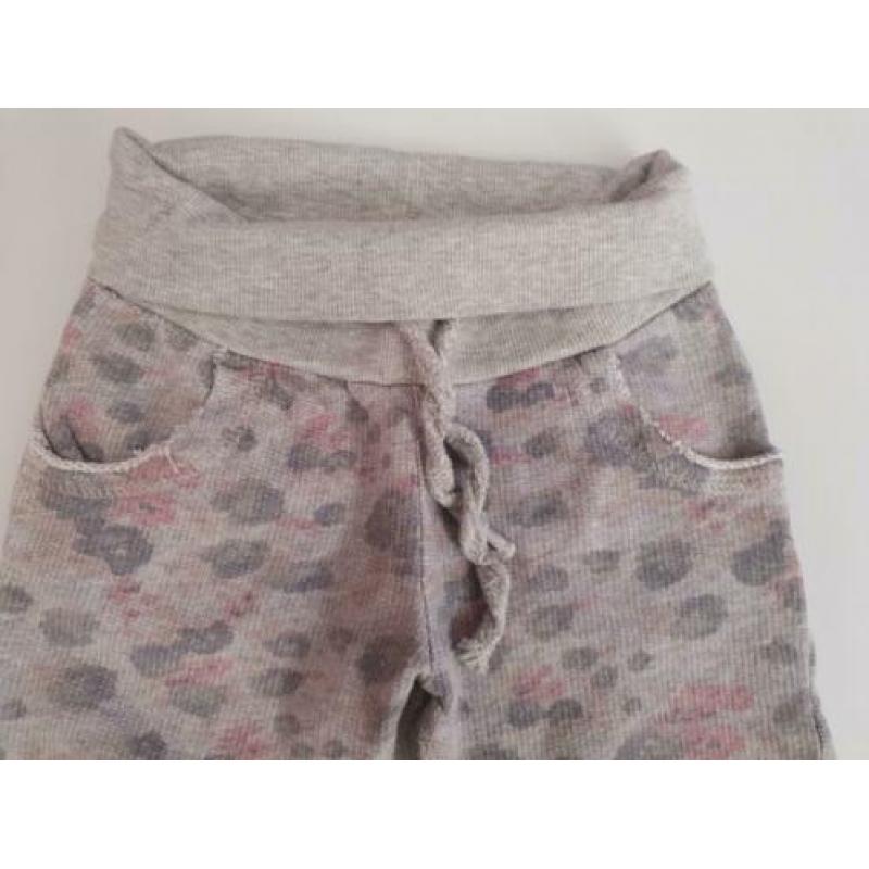 Vinrose joggingbroek sweatbroek grijs bloemen maat 98/104