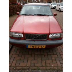 Bordeaux rode Volvo 850 2,5liter