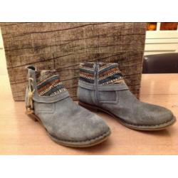 BUGATTI, korte laarsjes,boots, 38, blauw