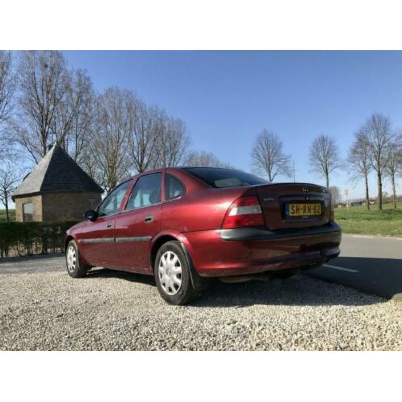 Opel Vectra 1.8i-16V Pearl, BJ 1998, APK Dec 2020, NAP