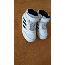 adidas schoenen maat 27