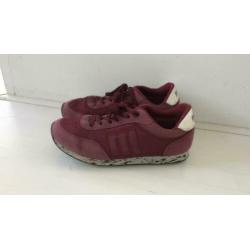 Sneakers bordeaux rood 38