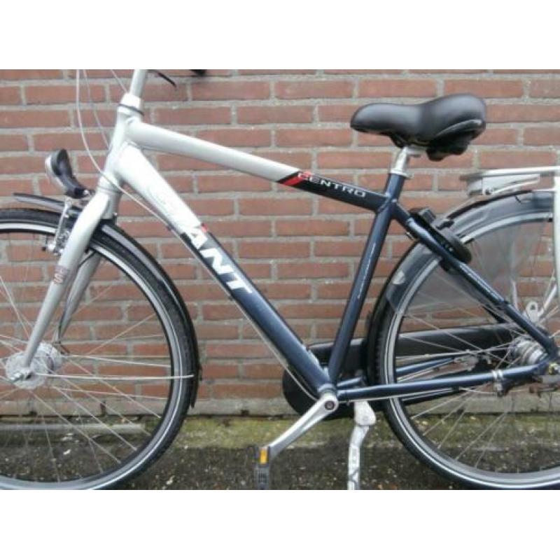 Giant Centro grote jongensfiets/ kleine herenfiets € 275,-!